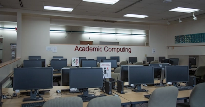 Picture of a computer lab